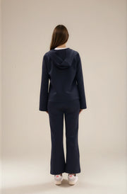 FARIKA Ebabil hooded zip set in Night Black, second model alternate view