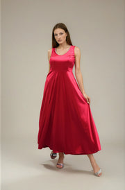 FARIKA Huma satin evening dress in Coral Red, second model front view